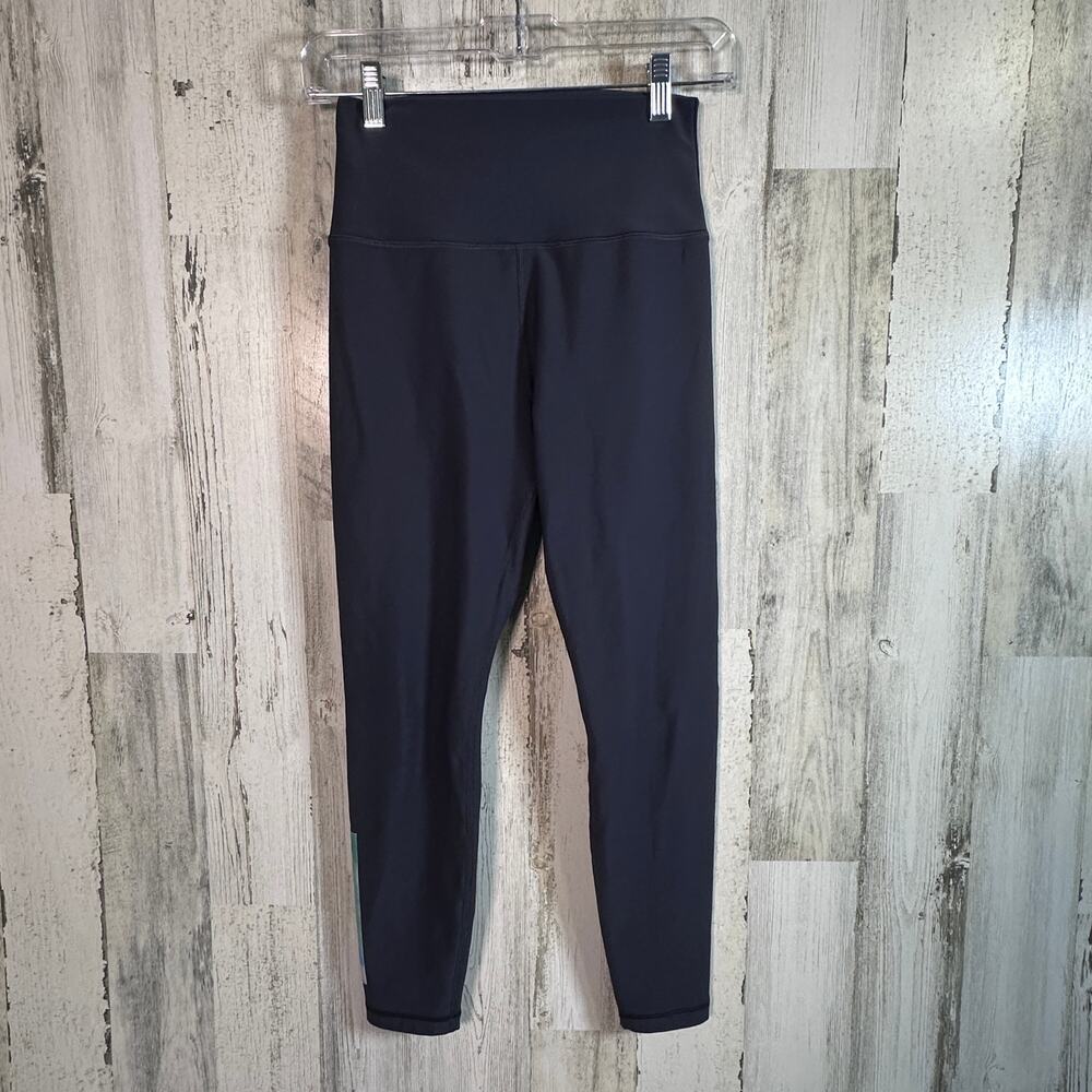 Peloton Grey Leggings – Medium – Multicolor Graphic Logo Workout Compression